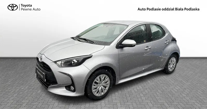 toyota szczytna Toyota Yaris cena 71900 przebieg: 41240, rok produkcji 2022 z Szczytna